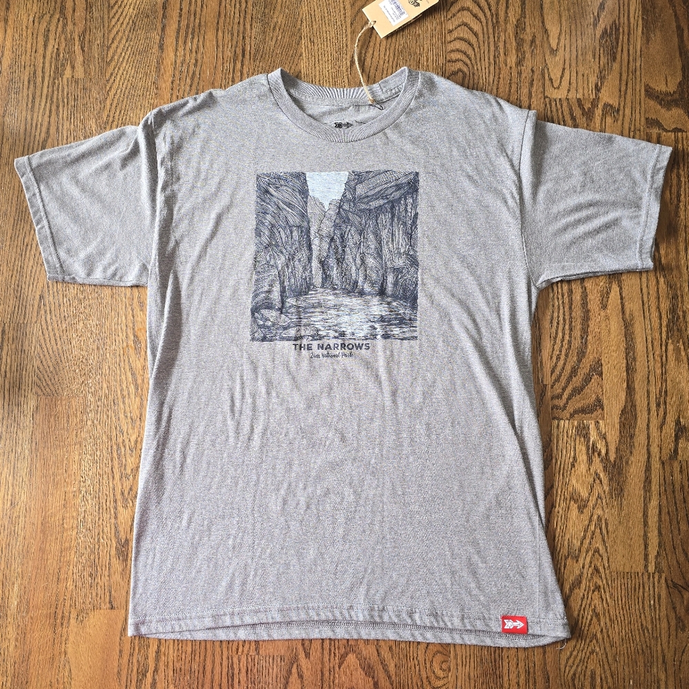 Gray Crew Neck Short Sleeve Tee with Graphic